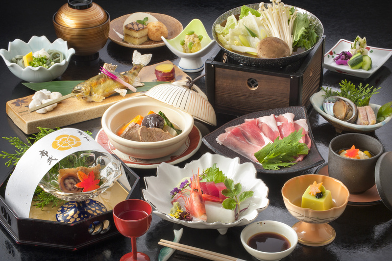 夏の風物詩”長良川鵜飼”と絶景露天風呂の長良川温泉ホテルパークへ
