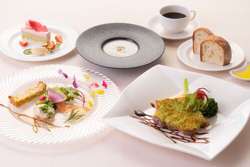 みかんの花咲く丘で甘夏みかん狩り ぶどう畑の丘の上絶景レストラン