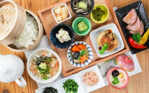 名水100選美しい湧き水の上へ！　安曇野クリアボート体験～ひと味違う川下り～
