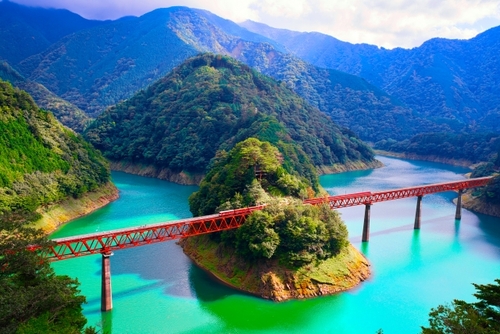 大井川鉄道＆南アルプスあぷとライン　南アルプスの秘湯 寸又峡温泉「翠紅苑」