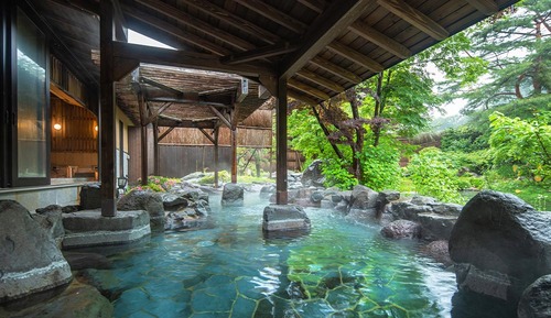 谷川岳望む絶景と湯めぐりの宿 水上温泉「大江戸温泉Premium松乃井」