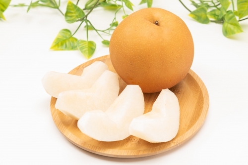 秋の特別公開 幻想的な「宝徳寺の床もみじ」平均800ｇ？大玉梨「にっこり」