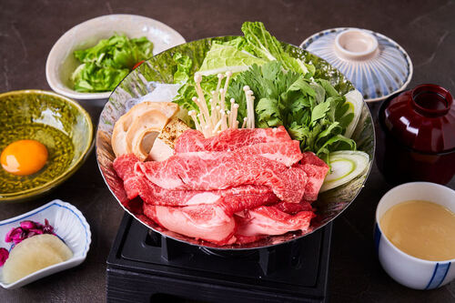 創業142年の老舗すき焼き店　浅草ちんや本店