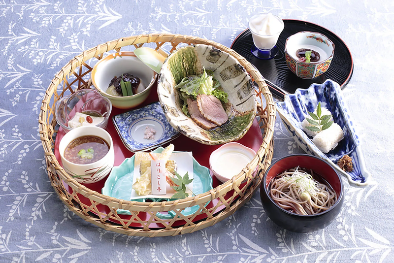 信州秋色絵巻～ふるさと小諸の味「はりこし亭」･錦秋の古城小諸城址 懐古園～