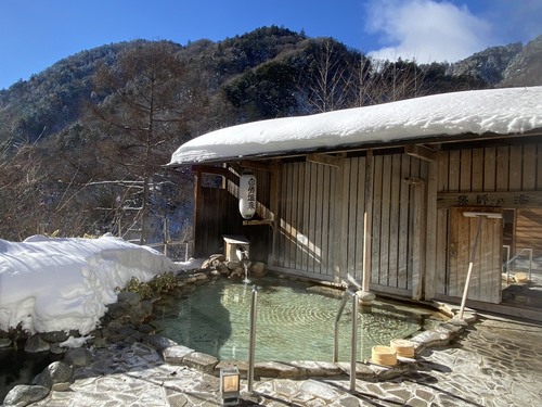 美しい雪見の絶景露天風呂　老舗名旅館 白骨温泉「白船グランドホテル」