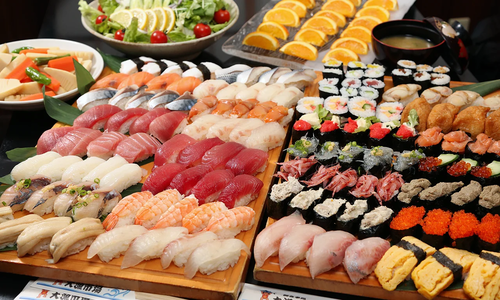 野生のイルカに会えるかも？富士山清水みなとクルーズ♪駿河すしバイキング