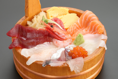 一生に一度見たい青の世界へ　ひたち海浜公園　ネモフィラの群生