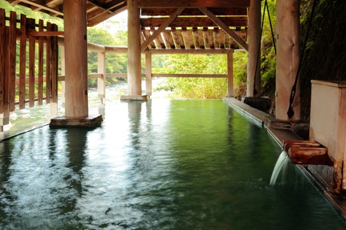 日本の名旅館に泊まる　秋保温泉 伝承千年の宿佐勘　大正錦さくらんぼ狩り
