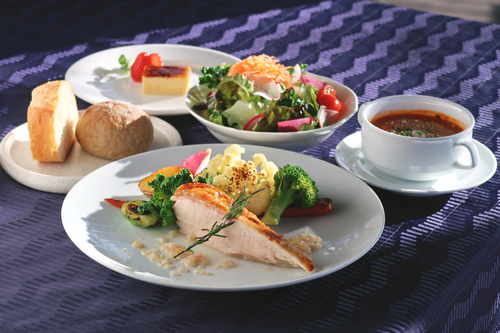 【もも1箱お土産付】日本一の桃の郷 南アルプスもも三昧！八ヶ岳ランチタイム