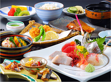 南房総びわ狩り　館山 鳩山荘松庵～安房船屋敷御膳～