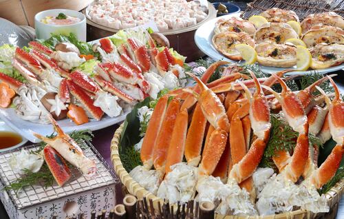 どこに行くのかお楽しみ！？たま旅 きまま旅♪かに三昧食べ放題＆いちご狩り