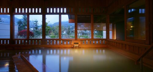 【さくらんぼお土産付】寒河江のさくらんぼと乳白色の硫黄泉｢蔵王四季のホテル｣