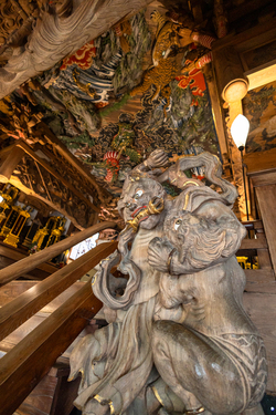 雪国育ちの幻のいちご”越後姫”　西福寺開山堂と石坂舞茸御前