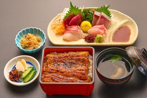 伊豆の味覚と老舗の味 伊豆うなぎ＆メロン　沼津うなぎ専門店 沼津京丸