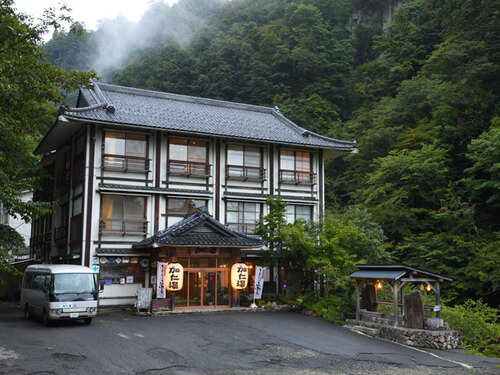 【栃木県】乳白色の関東最後の秘湯♪ 奥鬼怒温泉郷「加仁湯温泉」