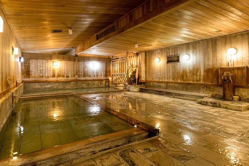 400年の古湯 四万温泉の老舗旅館「四万やまぐち館」さくらんぼ狩り