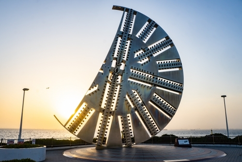 海底トンネルへ潜入！東京湾アクアライン裏側探検　川崎日航ホテルランチブッフェ