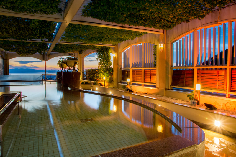 さくらんぼ狩り食べ放題＆1箱付♪猪苗代湖望むスパリゾート「リステル猪苗代」