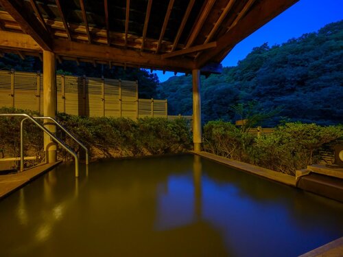 名旅館で早めの到着、遅めの出発でゆとり旅　伊香保温泉「福一」