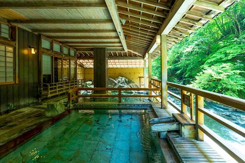 400年の古湯 四万温泉の老舗旅館「四万やまぐち館」さくらんぼ狩り