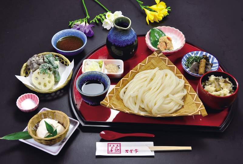 秋のローズガーデン 花の楽園 中之条ガーデンへ　日本三大うどん水沢うどん