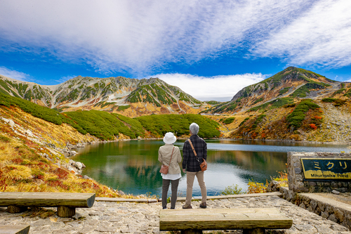 日本一の山岳紅葉！立山黒部アルペンルート　森の風立山・立山プリンスホテル