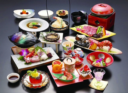 絶景の海と三河の海の幸 西浦温泉「龍城」　三河湾の幸といちご狩り