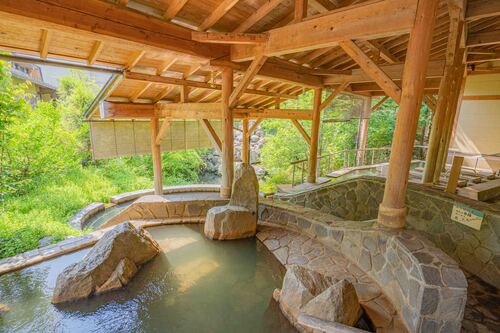 奥州三名湯 飯坂温泉「飯坂ホテルジュラク」　日本三大桜！三春の滝桜